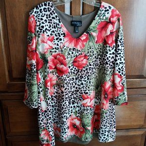 Attitudes by Renee Reversible Tunic Leopard/Floral to Solid Sage - Size L